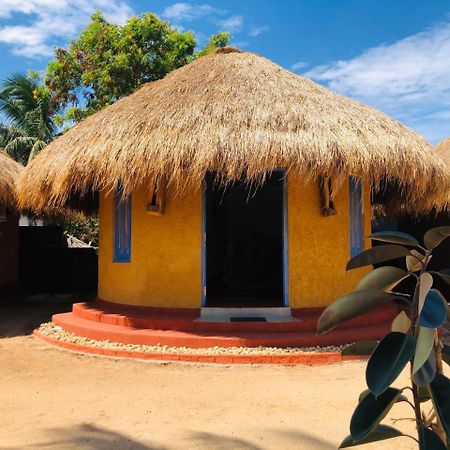 Rustic Cabanas & Restaurant Arugam Bay Exterior photo